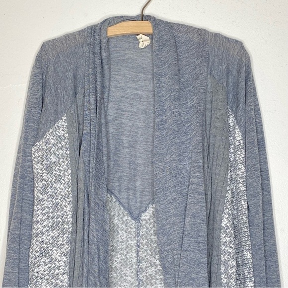TINY gray white open waterfall hi low raw hem cardigan - Picture 3 of 10